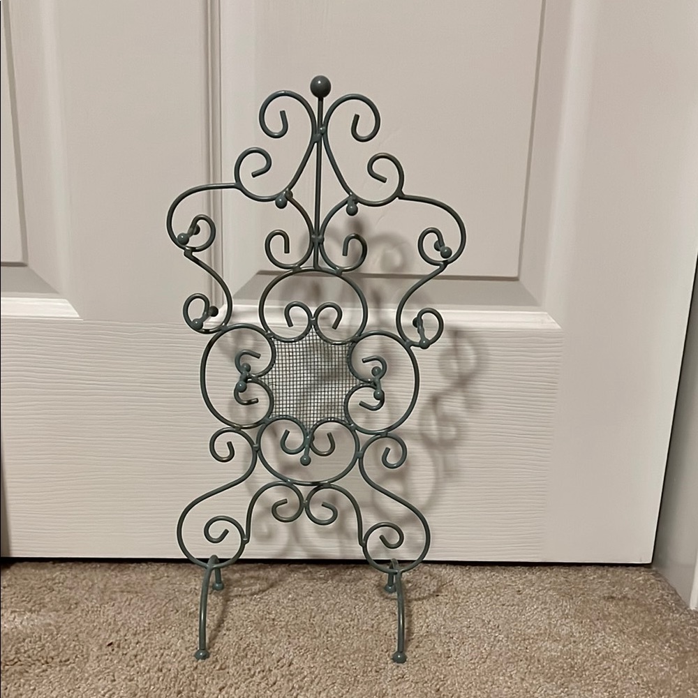 Decorative Metal Easel Stand